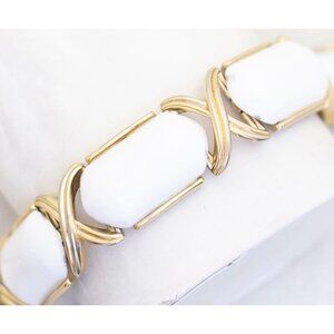 Vintage Gold and White Delicate Bracelet 7 1/2 Inch - AB1
